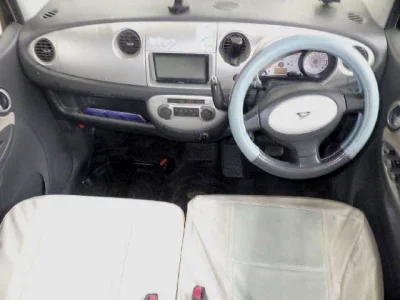 DAIHATSU MOVE LATTE