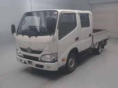 TOYOTA DYNA