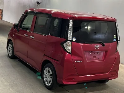 TOYOTA TANK
