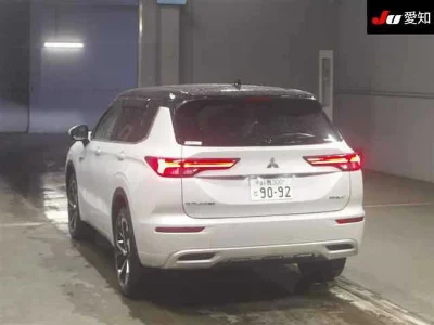 MITSUBISHI OUTLANDER PHEV