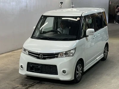NISSAN ROOX