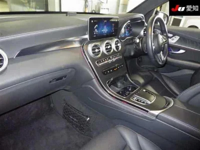 MERCEDES BENZ GLC