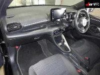 Цена авто Toyota Yaris с аукционов Японии, номер кузова MXPH10, пробег 20 000, оценка 3