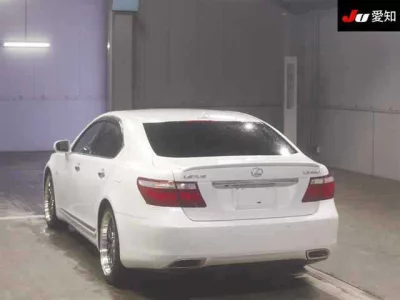 LEXUS LS
