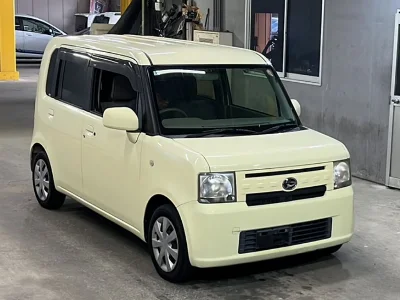 DAIHATSU MOVE CONTE