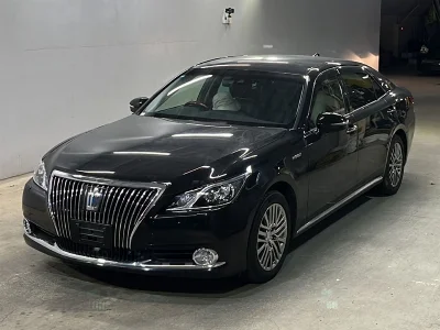 TOYOTA CROWN MAJESTA