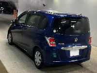 Цена авто Honda Freed с аукционов Японии, номер кузова GB3, пробег 120 000, оценка 8