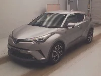 Цена авто Toyota C-HR с аукционов Японии, номер кузова ZYX10, пробег 40 000, оценка 8