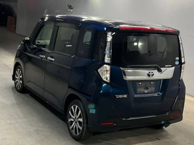 TOYOTA TANK