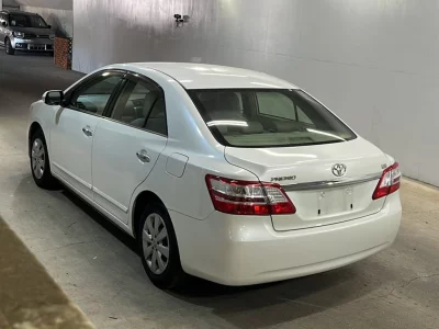 TOYOTA PREMIO