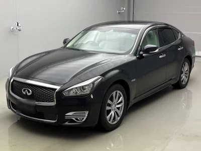 NISSAN FUGA