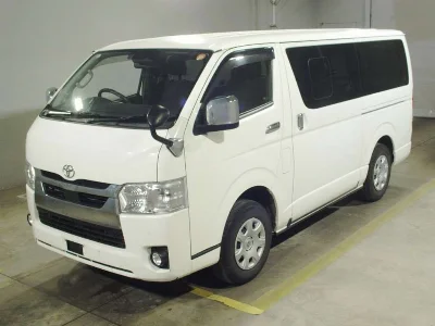 TOYOTA HIACE VAN