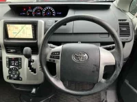 Цена авто Toyota Voxy с аукционов Японии, номер кузова ZRR70G, пробег 77 000, оценка 2