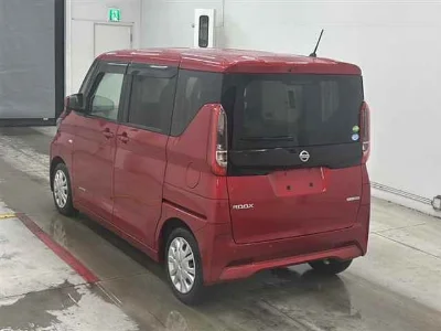 NISSAN ROOX