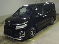 Цена авто Toyota Voxy с аукционов Японии, номер кузова ZRR85W, пробег 129 000, оценка 6