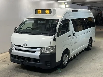 Toyota HiAce Commuter