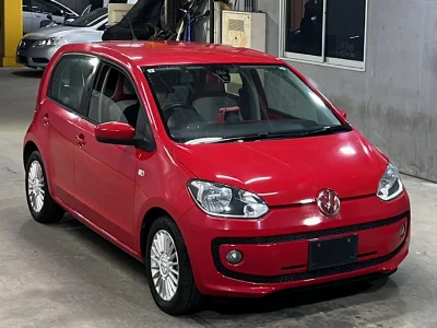 VOLKSWAGEN UP!