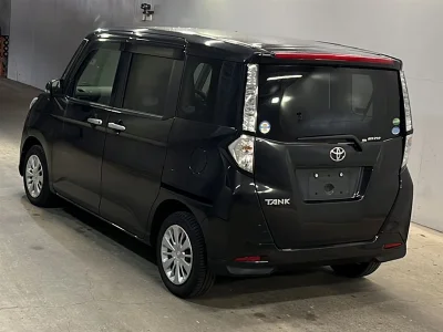TOYOTA TANK