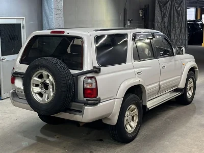 TOYOTA HILUX SURF