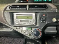 Цена авто Toyota Aqua с аукционов Японии, номер кузова NHP10, пробег 100 000, оценка 8