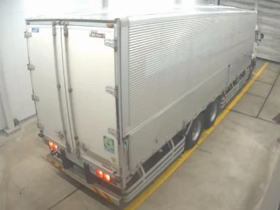 NISSAN UD