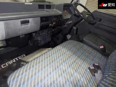 MITSUBISHI CANTER