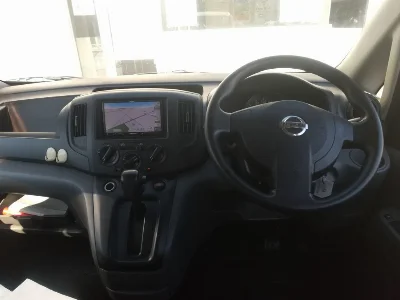 NISSAN NV200