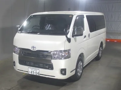 TOYOTA HIACE VAN