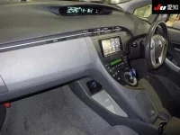 Цена авто Toyota Prius с аукционов Японии, номер кузова ZVW30, пробег 272 000, оценка 2