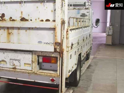 TOYOTA DYNA