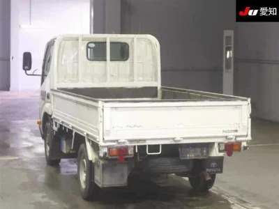 TOYOTA DYNA