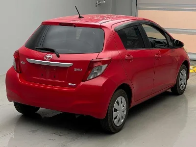 TOYOTA VITZ
