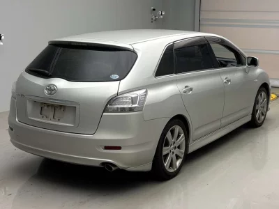 TOYOTA MARK X ZIO