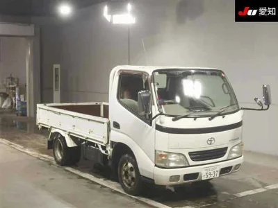 TOYOTA DYNA