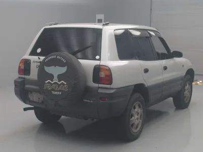 TOYOTA RAV4 L