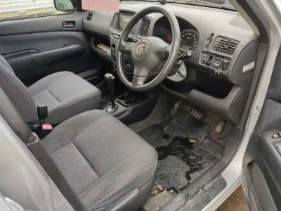 TOYOTA SUCCEED