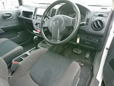 NISSAN AD
