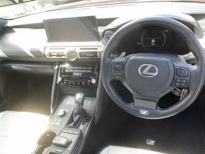 LEXUS IS