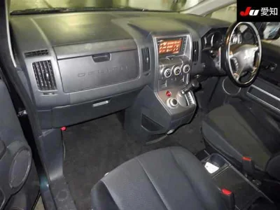 MITSUBISHI DELICA D5