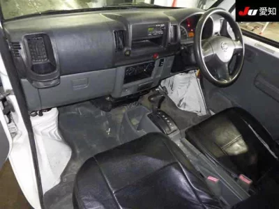 NISSAN CLIPPER VAN