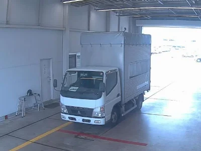 MITSUBISHI CANTER