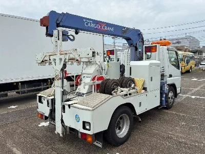 MITSUBISHI CANTER