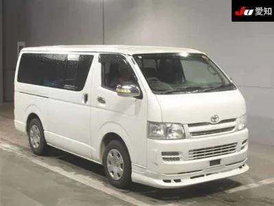 TOYOTA HIACE VAN