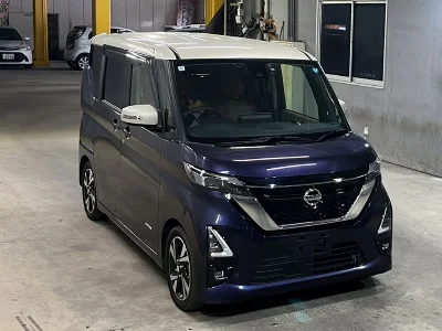 NISSAN ROOX