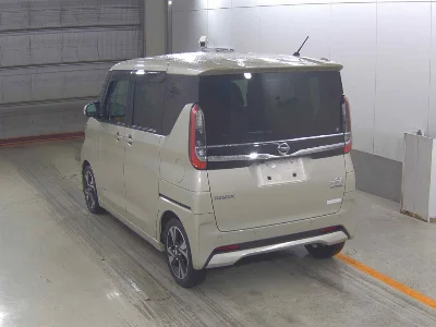 NISSAN ROOX