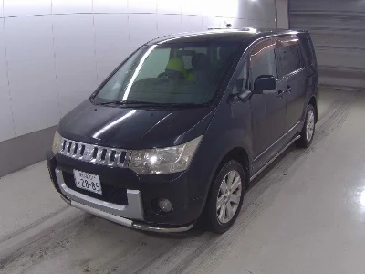MITSUBISHI DELICA D5