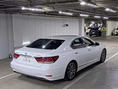 LEXUS LS