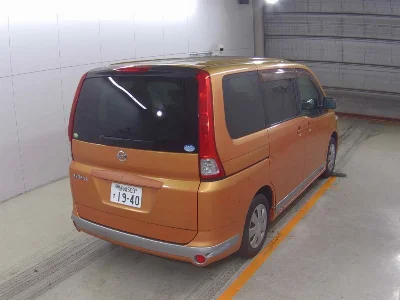 NISSAN SERENA