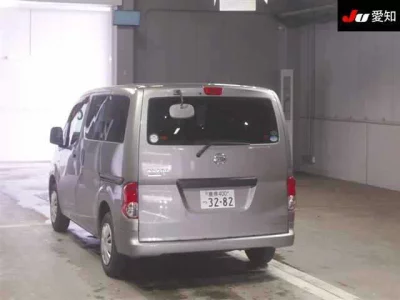NISSAN NV200