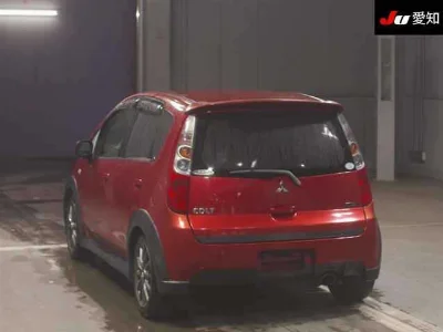MITSUBISHI COLT